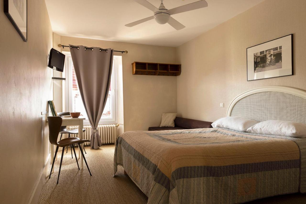 L'Edgar Hotel Port-Lesney ภายนอก รูปภาพ