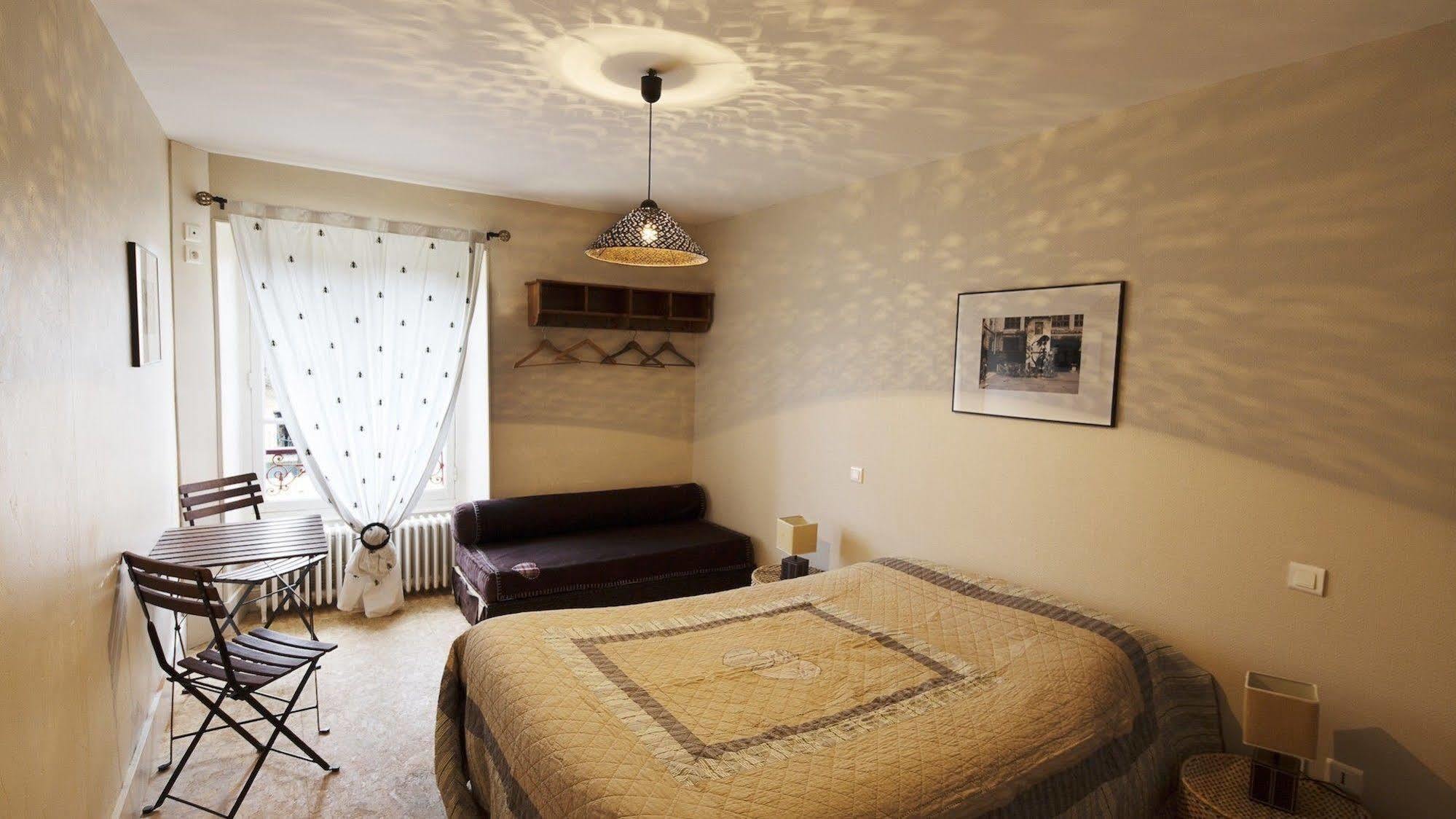 L'Edgar Hotel Port-Lesney ภายนอก รูปภาพ